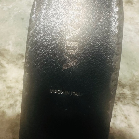 Prada Slip on Sandals - EU 40 Size 9 US - Picture 12 of 14